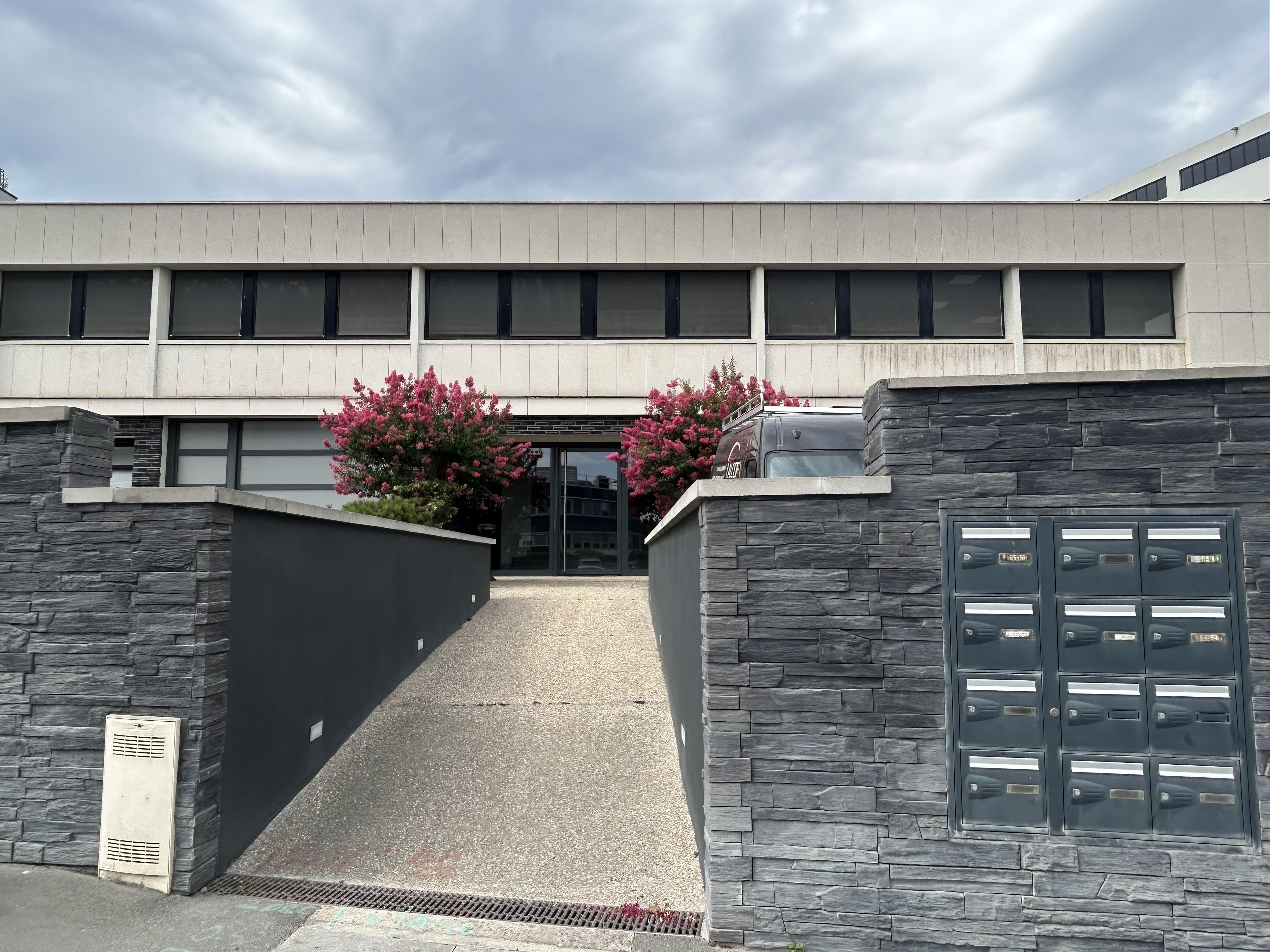 Façade du point de contact APAS-BTP Nanterre